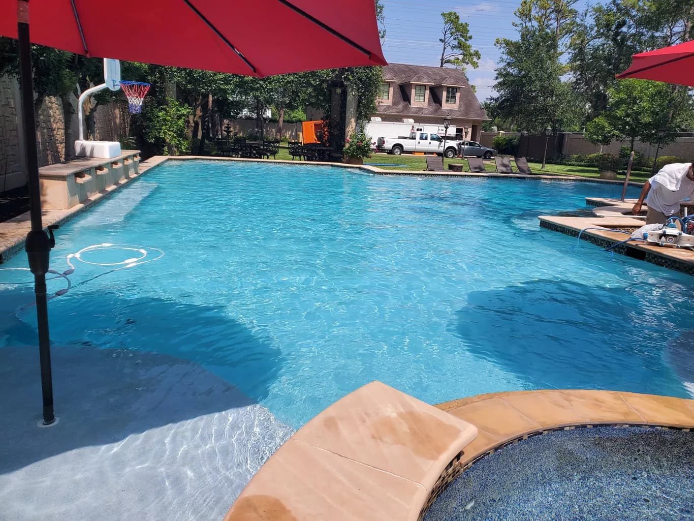 Pool maintenance and repair service in Houston TX by Alvarez Pool Service